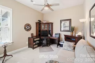 905 Raffaelo View, Mount Holly, NC 28120 - Photo 7