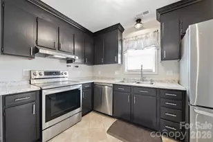 4805 Wordsworth Cir, Conover, NC 28613 - Photo 15