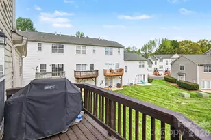 2729 Avalon Loop Rd, Charlotte, NC 28269 - Photo 21