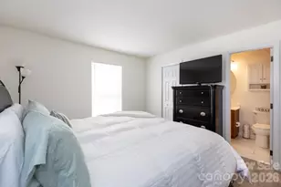 5600 Amity Springs Dr, Charlotte, NC 28212 - Photo 11