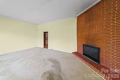1051 Paramount Circle, Gastonia, NC 28052 - Photo 3