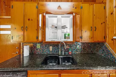 1051 Paramount Circle, Gastonia, NC 28052 - Photo 9