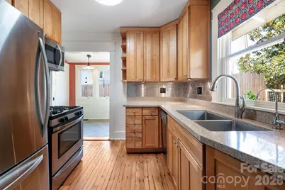 30 Monroe Place, Asheville, NC 28801 - Photo 17