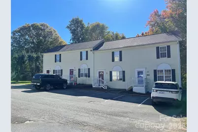 1057 19th Street NE, Hickory, NC 28601 - Photo 1