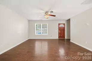 1057 19th St NE, Hickory, NC 28601 - Photo 3