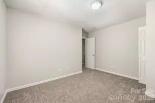 1057 19th St NE, Hickory, NC 28601 - Photo 17