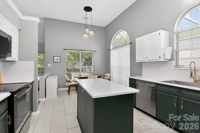 10631 Jardin Way, Charlotte, NC 28215 - Photo 17