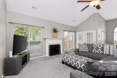 10631 Jardin Way, Charlotte, NC 28215 - Photo 7