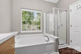 10631 Jardin Way, Charlotte, NC 28215 - Photo 25