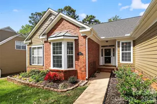 10631 Jardin Way, Charlotte, NC 28215 - Photo 3