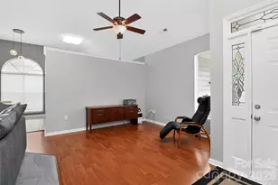 10631 Jardin Way, Charlotte, NC 28215 - Photo 11