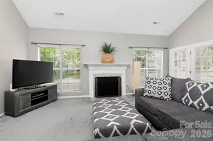 10631 Jardin Way, Charlotte, NC 28215 - Photo 5