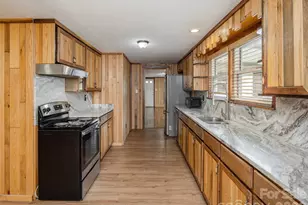 91 Rice Branch Rd, Asheville, NC 28804 - Photo 9