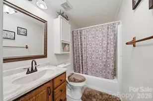 2981 Community Rd, Claremont, NC 28610 - Photo 33