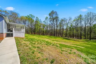 2981 Community Rd, Claremont, NC 28610 - Photo 15