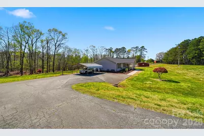 2981 Community Road, Claremont, NC 28610 - Photo 11