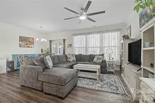 33 Cedar Hl Rd, Hendersonville, NC 28792 - Photo 9