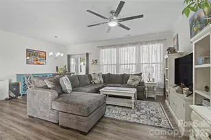 33 Cedar Hl Rd, Hendersonville, NC 28792 - Photo 7