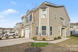 33 Cedar Hl Rd, Hendersonville, NC 28792 - Photo 1