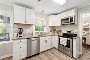 8124 Red Cap Ln, Charlotte, NC 28270 - Photo 7