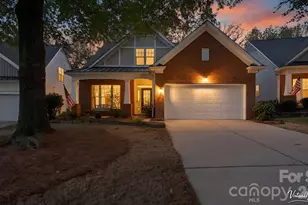 6913 Saranac Ln, Matthews, NC 28105 - Photo 3