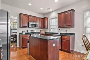 6913 Saranac Ln, Matthews, NC 28105 - Photo 17