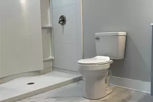 211 S Webb St, Gastonia, NC 28052 - Photo 9