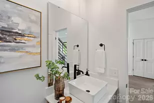 1006 Westbrook Dr, Charlotte, NC 28202 - Photo 11