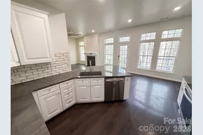 12014 Cheviott Hill Lane, Charlotte, NC 28213 - Photo 17