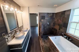 12014 Cheviott Hill Ln, Charlotte, NC 28213 - Photo 23