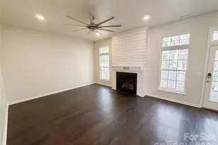 12014 Cheviott Hill Ln, Charlotte, NC 28213 - Photo 3