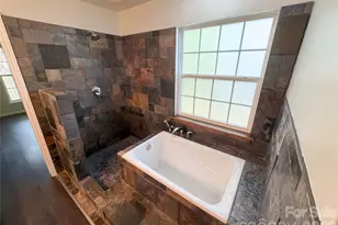 12014 Cheviott Hill Ln, Charlotte, NC 28213 - Photo 21