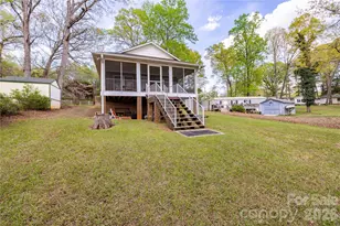 646 Springwood Dr, Mount Gilead, NC 27306 - Photo 1