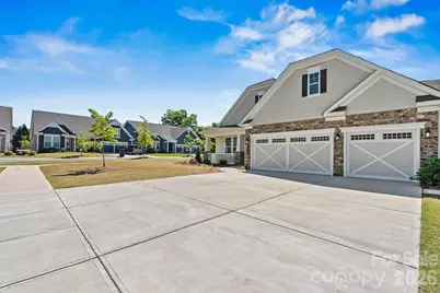 4448 Moxie Way, Charlotte, NC 28215 - Photo 3