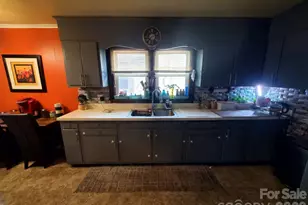 708 Green St E, Wilson, NC 27893 - Photo 9