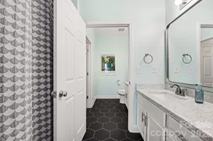 1000 E Woodlawn Rd, Charlotte, NC 28209 - Photo 13