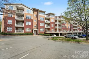 1000 E Woodlawn Rd, Charlotte, NC 28209 - Photo 29