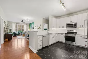 1000 E Woodlawn Rd, Charlotte, NC 28209 - Photo 9