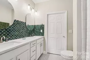 1000 E Woodlawn Rd, Charlotte, NC 28209 - Photo 19