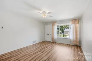 3010 Crosby Rd, Charlotte, NC 28211 - Photo 9