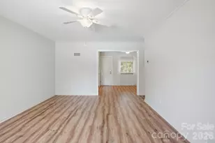3010 Crosby Rd, Charlotte, NC 28211 - Photo 5