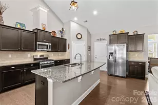 198 Hunters Hill Dr, Statesville, NC 28677 - Photo 11