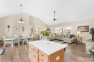 432 Sassafras Dr, Hendersonville, NC 28739 - Photo 9