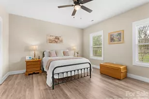 432 Sassafras Dr, Hendersonville, NC 28739 - Photo 11