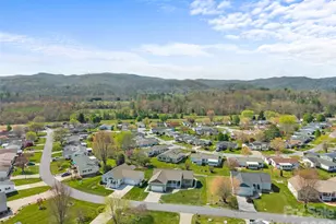 432 Sassafras Dr, Hendersonville, NC 28739 - Photo 27