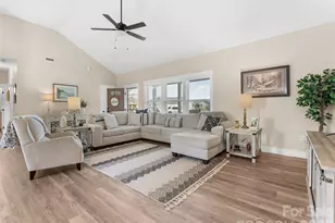 432 Sassafras Dr, Hendersonville, NC 28739 - Photo 5