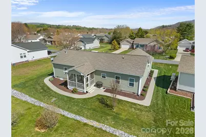 432 Sassafras Drive, Hendersonville, NC 28739 - Photo 29