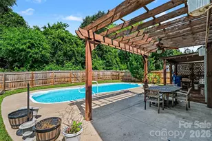 5671 Hammermill Dr, Harrisburg, NC 28075 - Photo 5