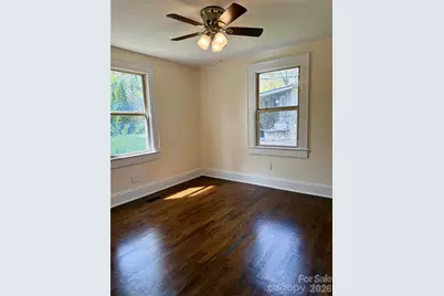 2025 28th Street NE, Hickory, NC 28601 - Photo 7