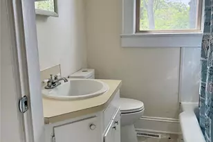 2025 28th St NE, Hickory, NC 28601 - Photo 11